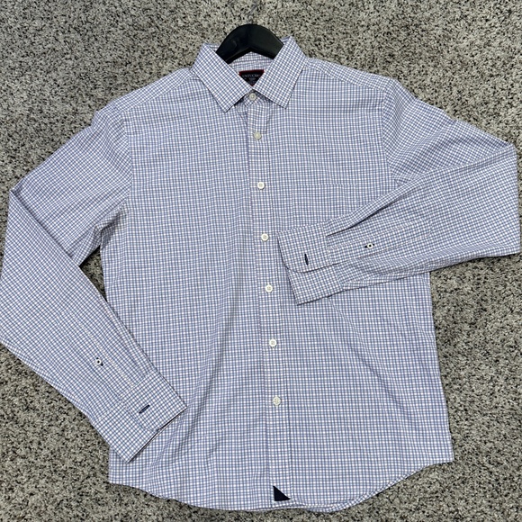 UNTUCKit Wrinkle-Free Performance Blue/pink Microcheck - Picture 2 of 5
